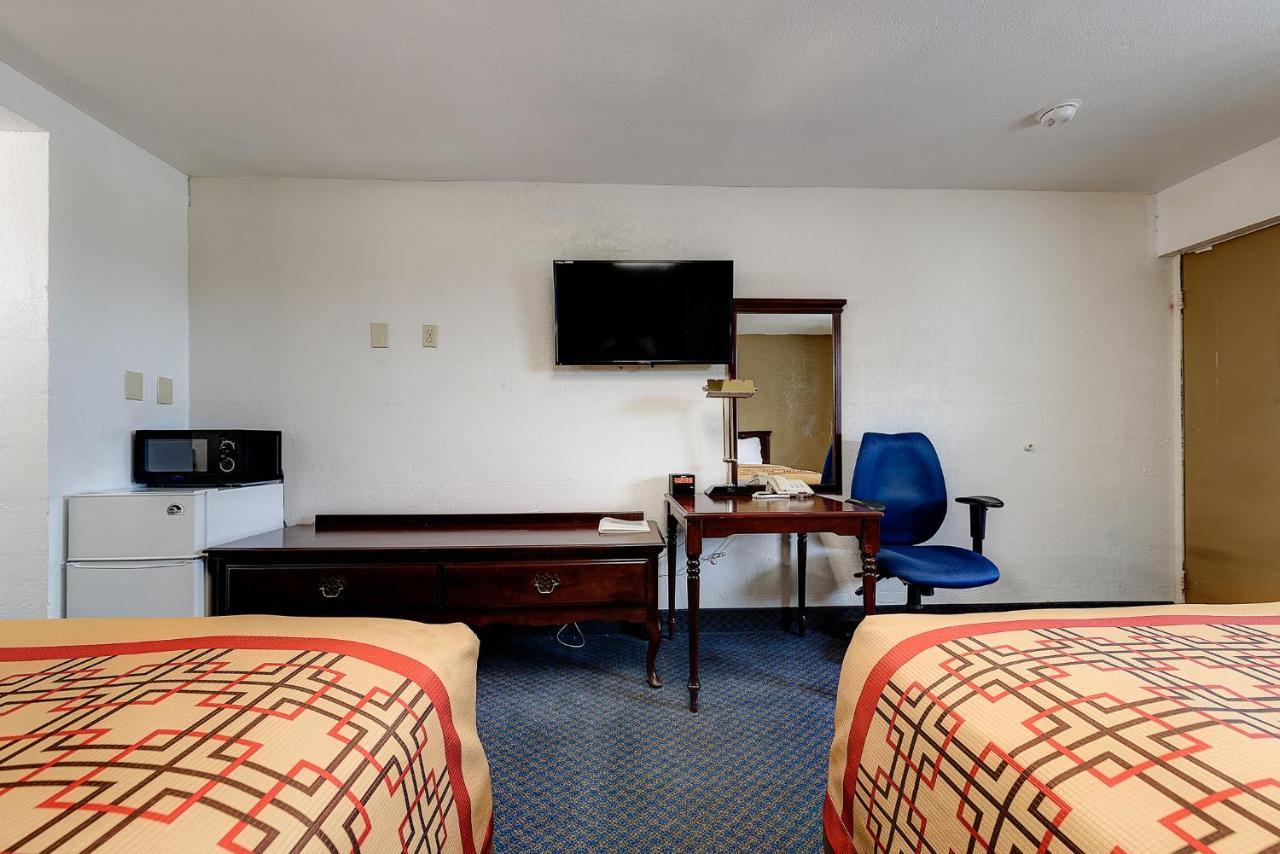 Guest Inn ロジャース エクステリア 写真