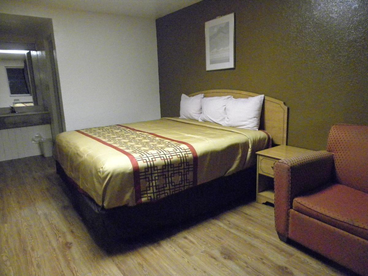Guest Inn ロジャース エクステリア 写真
