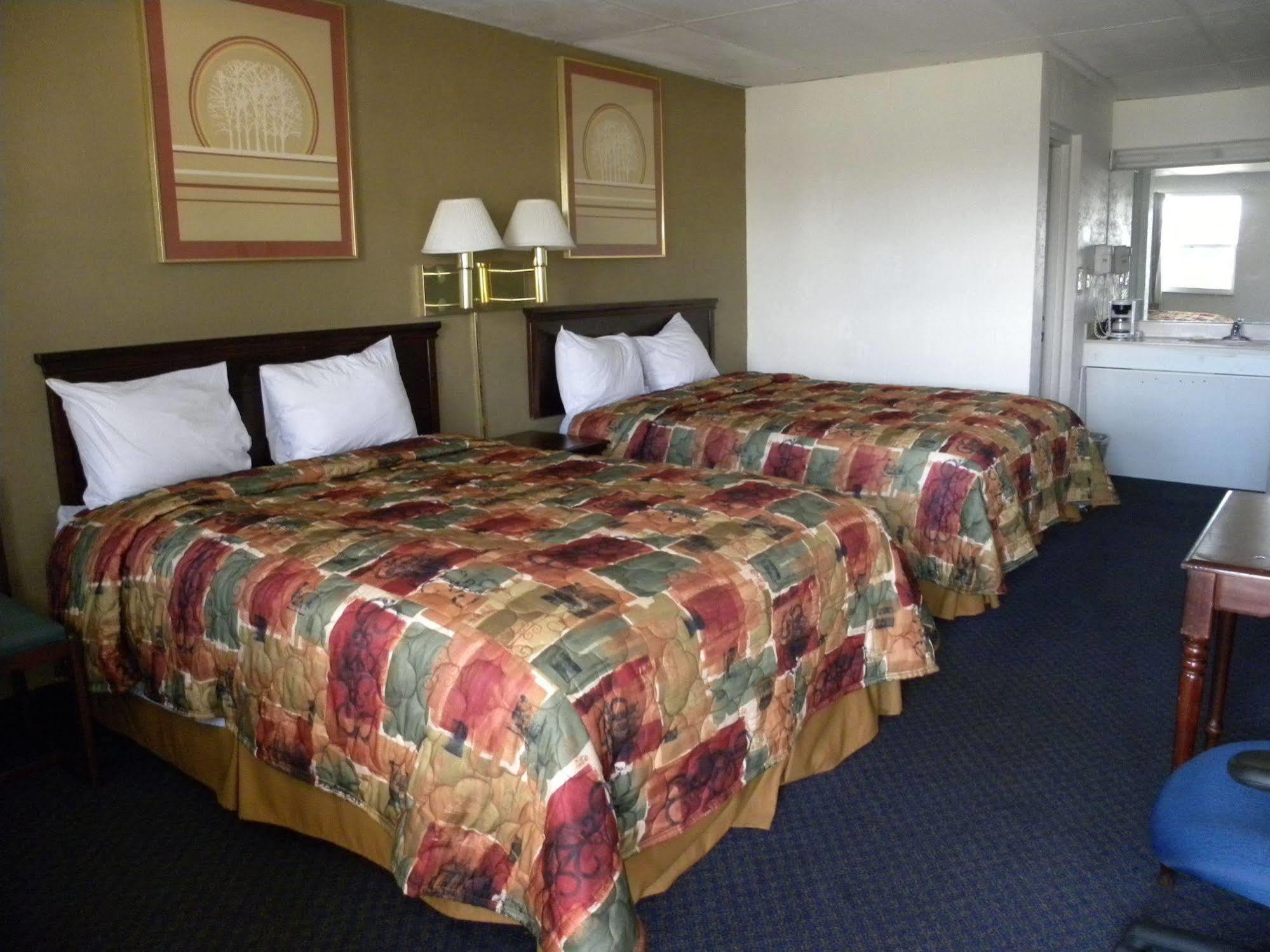 Guest Inn ロジャース エクステリア 写真