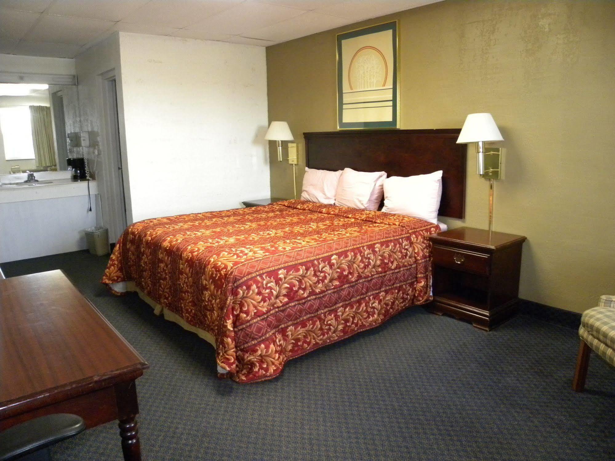 Guest Inn ロジャース エクステリア 写真