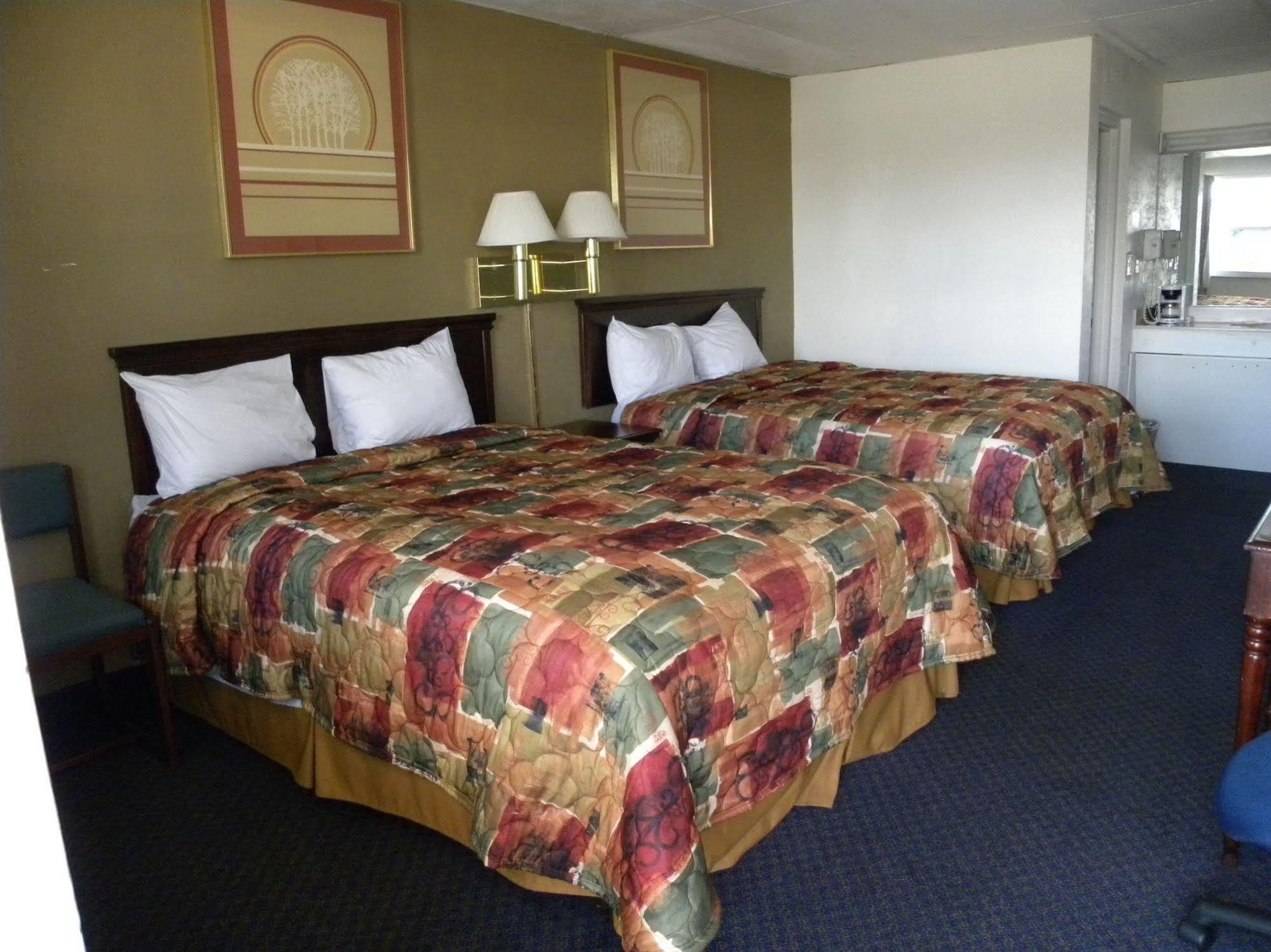 Guest Inn ロジャース エクステリア 写真
