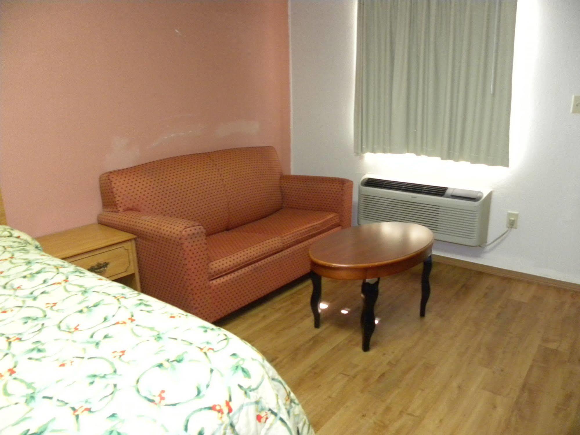 Guest Inn ロジャース エクステリア 写真