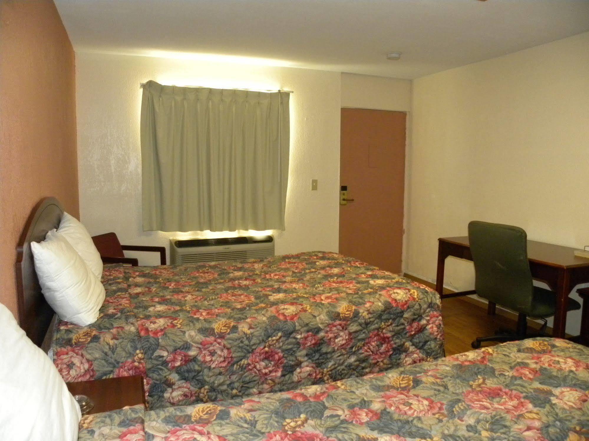 Guest Inn ロジャース エクステリア 写真